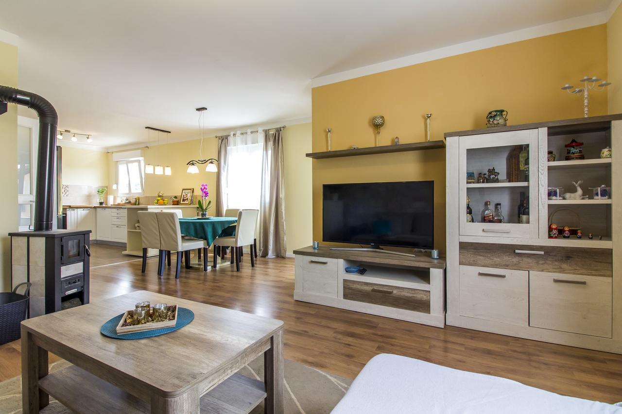 Апартаменти Apartman Maxim Пула Екстер'єр фото